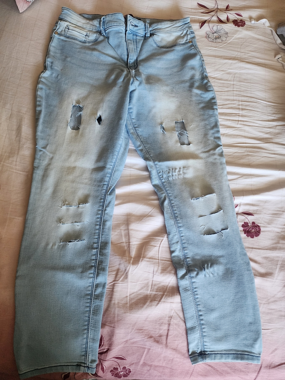 No Boundaries Light Blue Distressed Boyfriend Jeans